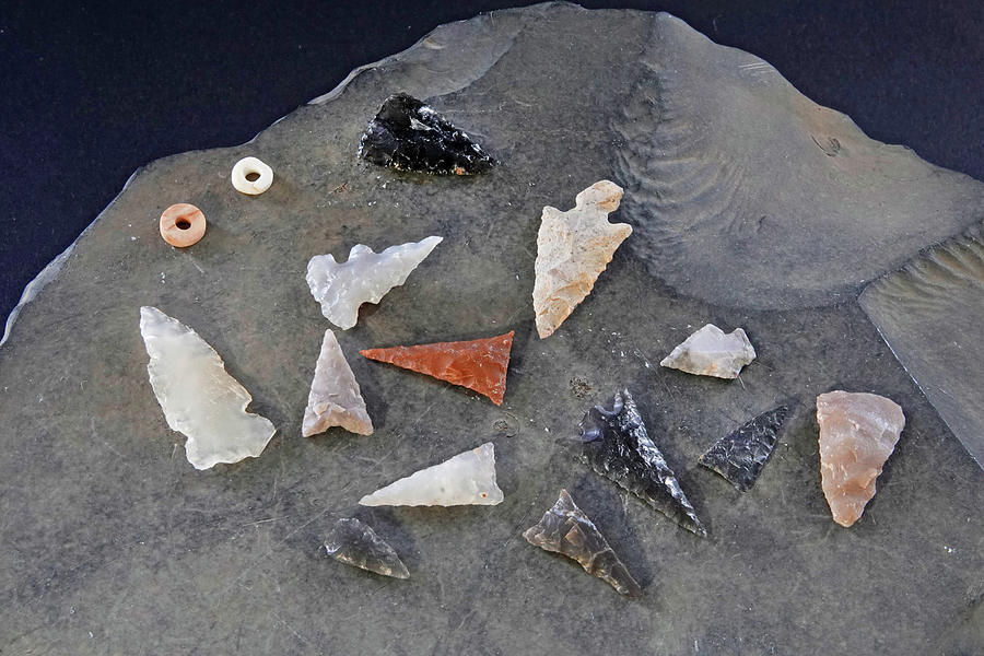 Prehistoric arrowheads Photograph by Buddy Mays - Pixels