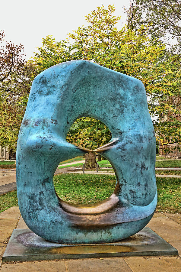 Princeton University - Oval With Points by Henry Moore Photograph by ...