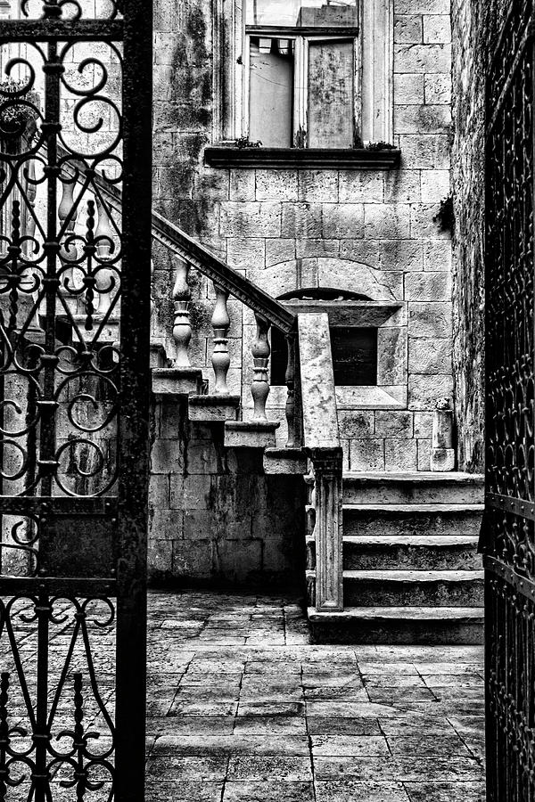 Architecture Photograph - Private Courtyard by Andrew Paranavitana