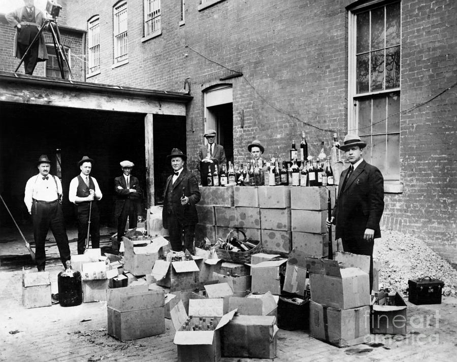 Prohibition, 1922 Photograph by Granger