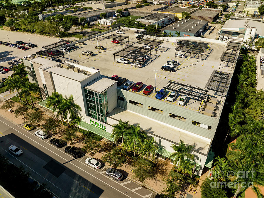 Publix Supermarket with rooftop parking lot Photograph by Felix ...