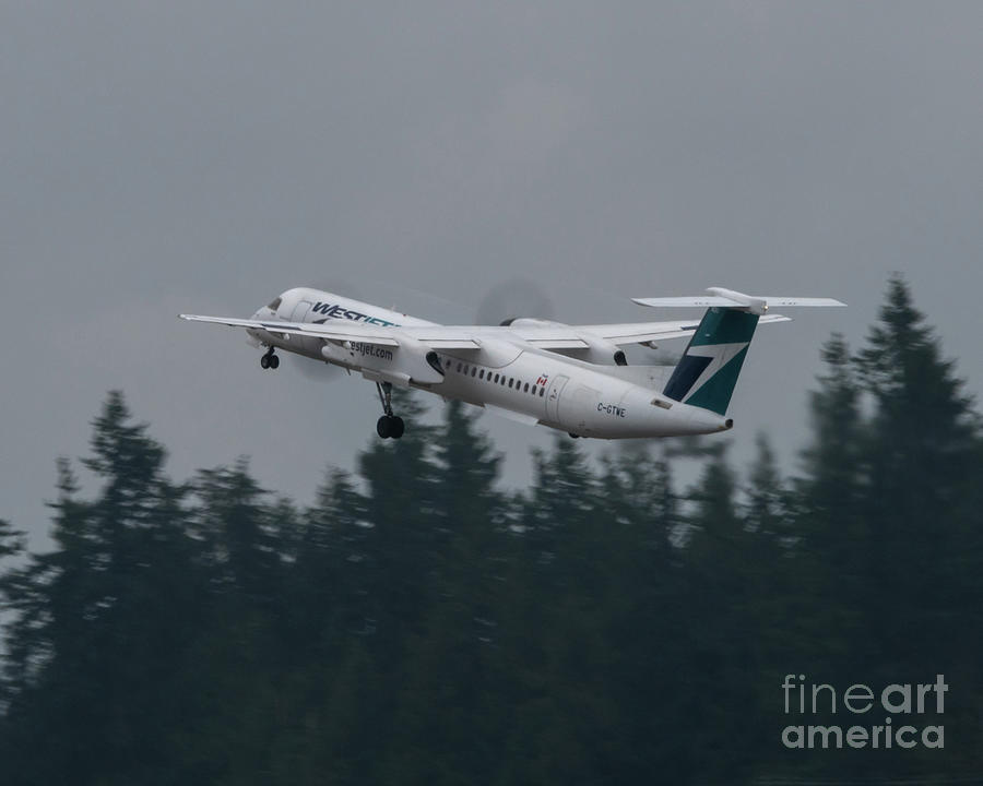 Q400 Lifting Off From Abbotsford Into Cloud Photograph