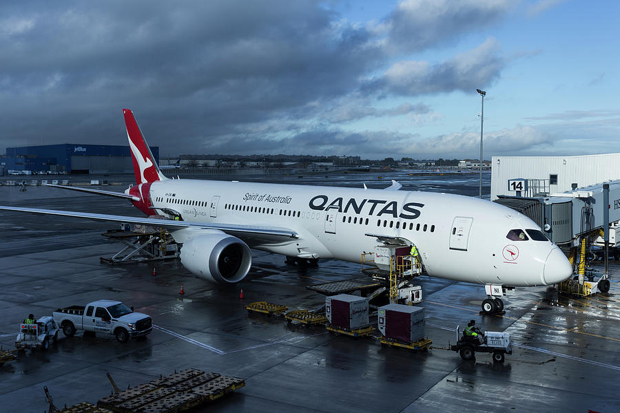 Qantas Boeing 787 Dreamliner Photograph