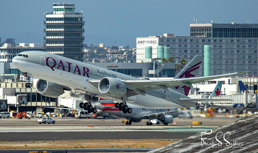 Qatar Airways Photograph by Frank Sellin