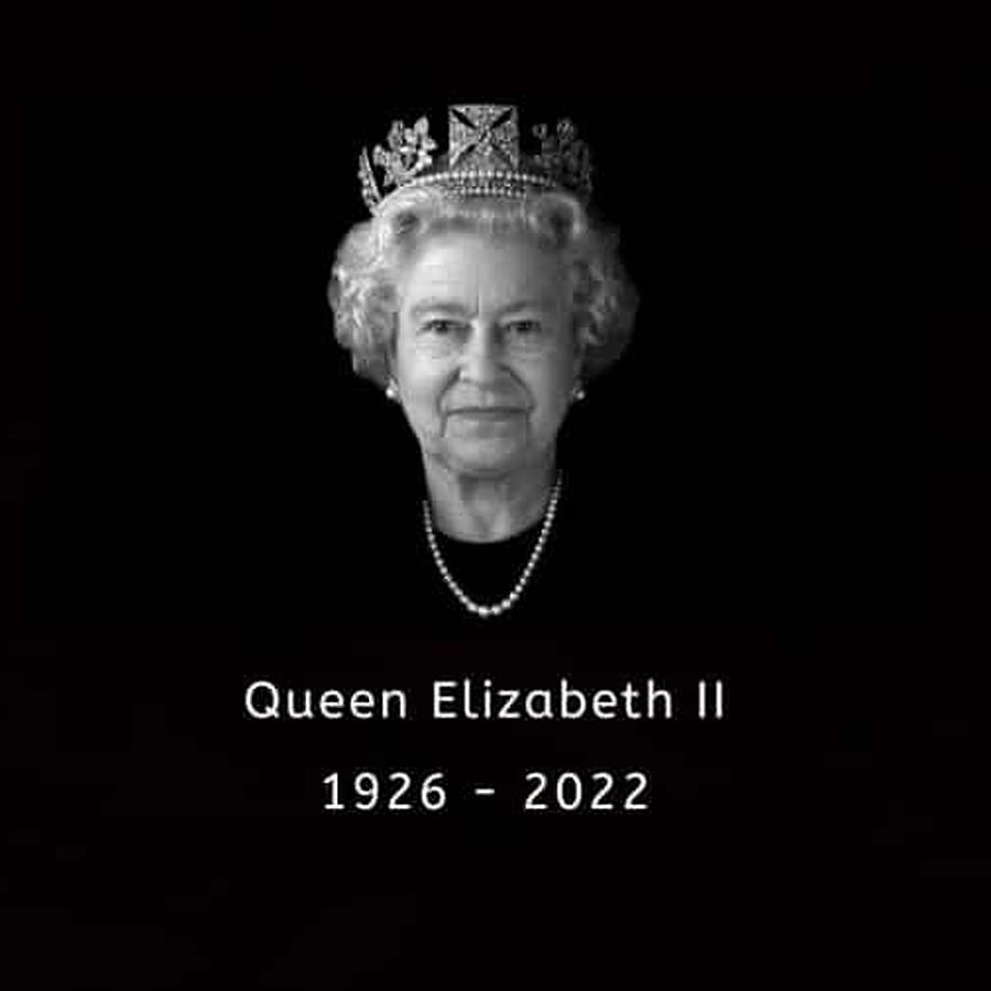 Queen Elizabeth II Photograph by Harry Allan - Fine Art America