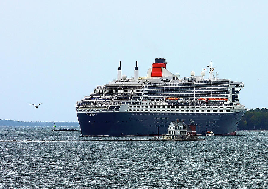 Queen Mary II at Rockland, Maine Photograph by Doug Mills - Fine Art ...