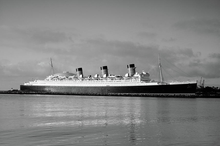 Long Beach Photograph - Queen Mary ship Long Beach California by Carol Highsmith