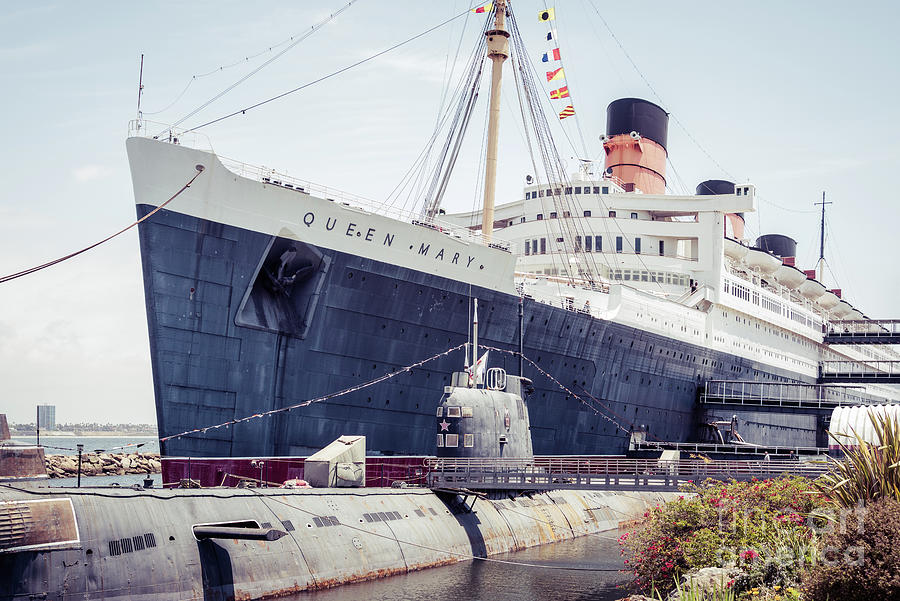 Queen Mary Ship Long Beach California Photo Photograph by Paul Velgos