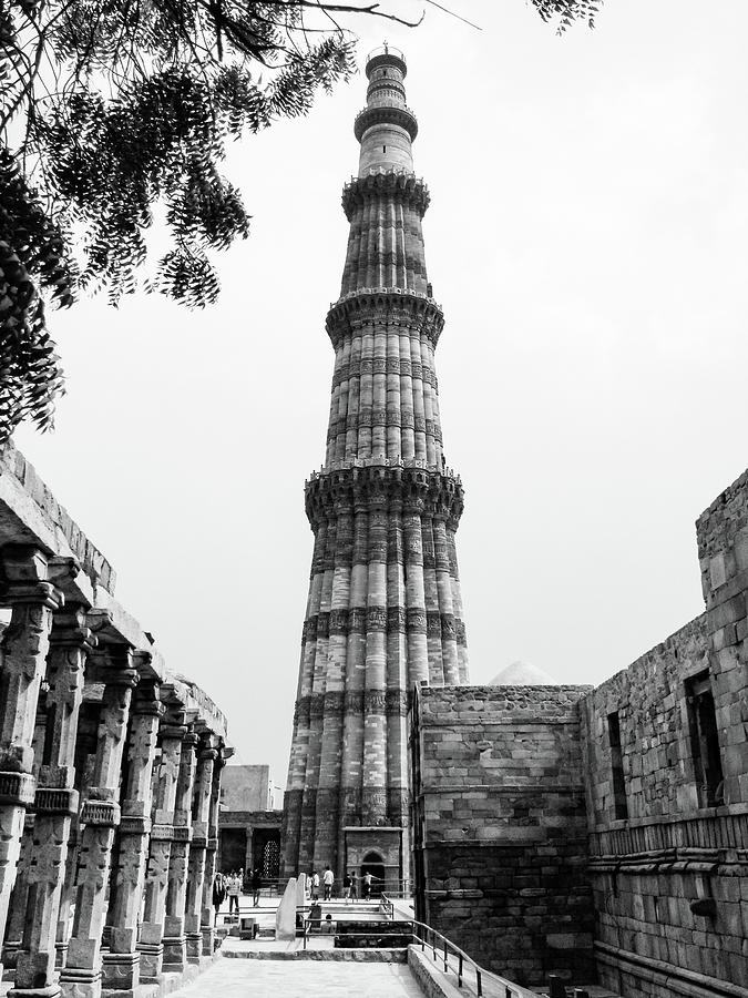 Qutab Minar, Delhi in monochrome Photograph by Aashish Vaidya