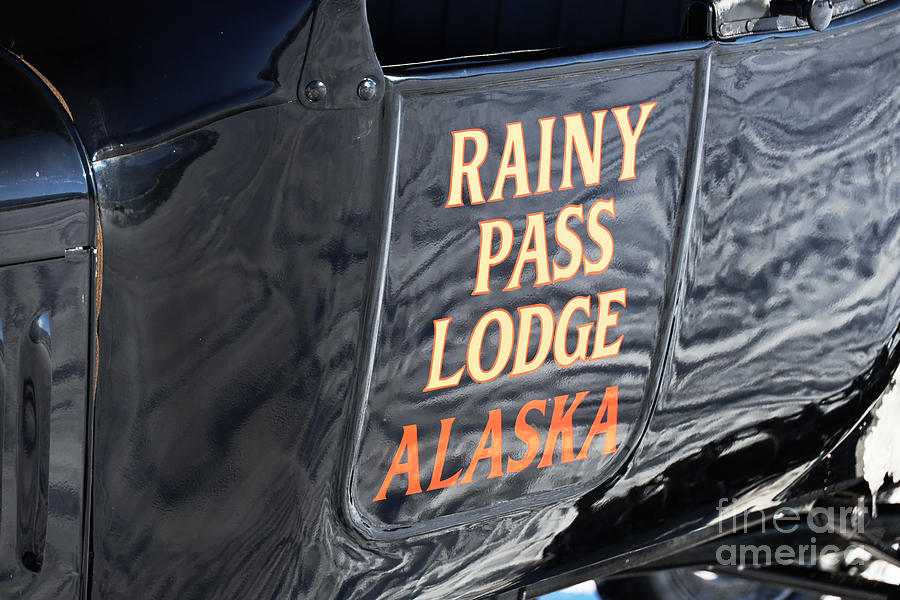 Rainy Pass Lodge Alaska Photograph by Doug Gist