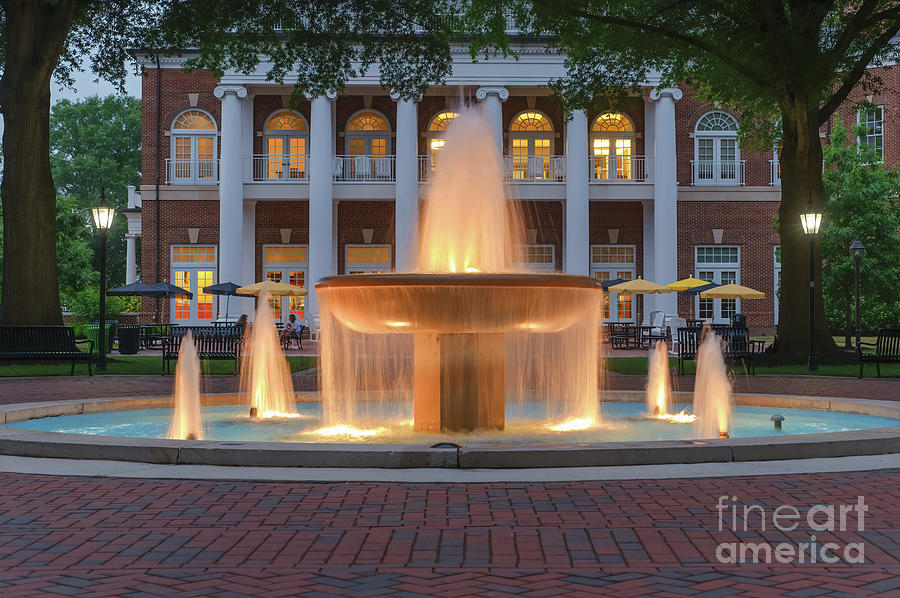 Randolph-macon Fountain Plaza Photograph