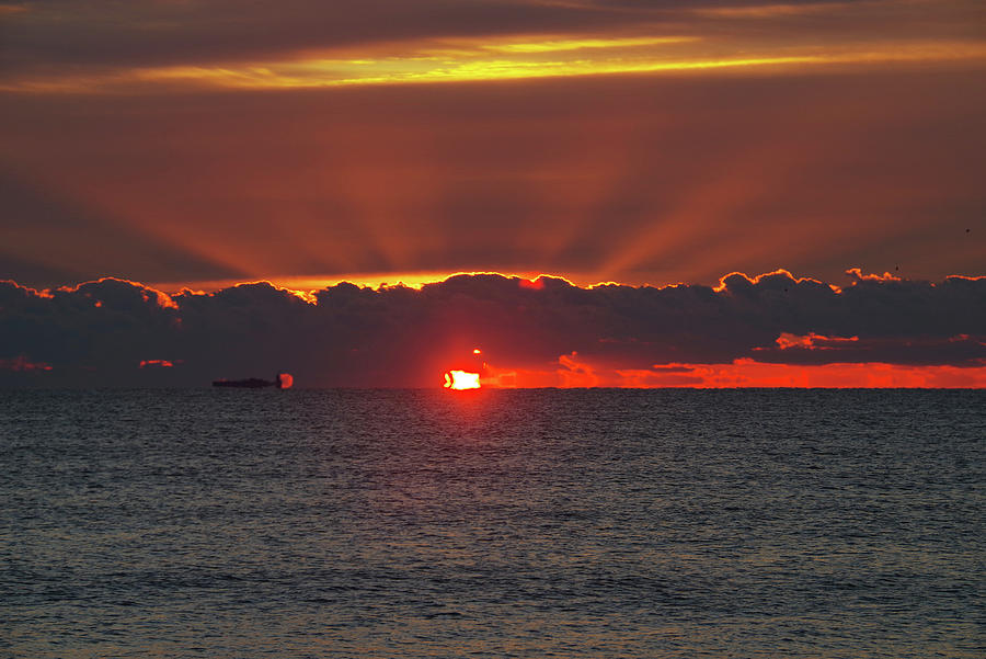 Rays of Sunrise Photograph by Greg Graham