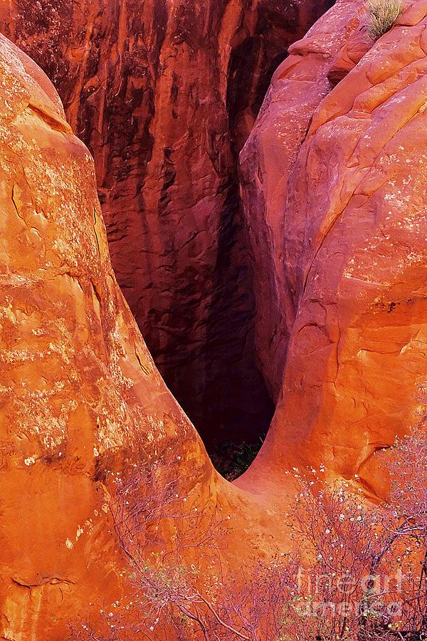 Red Arch Wall Photograph by Randy Pollard
