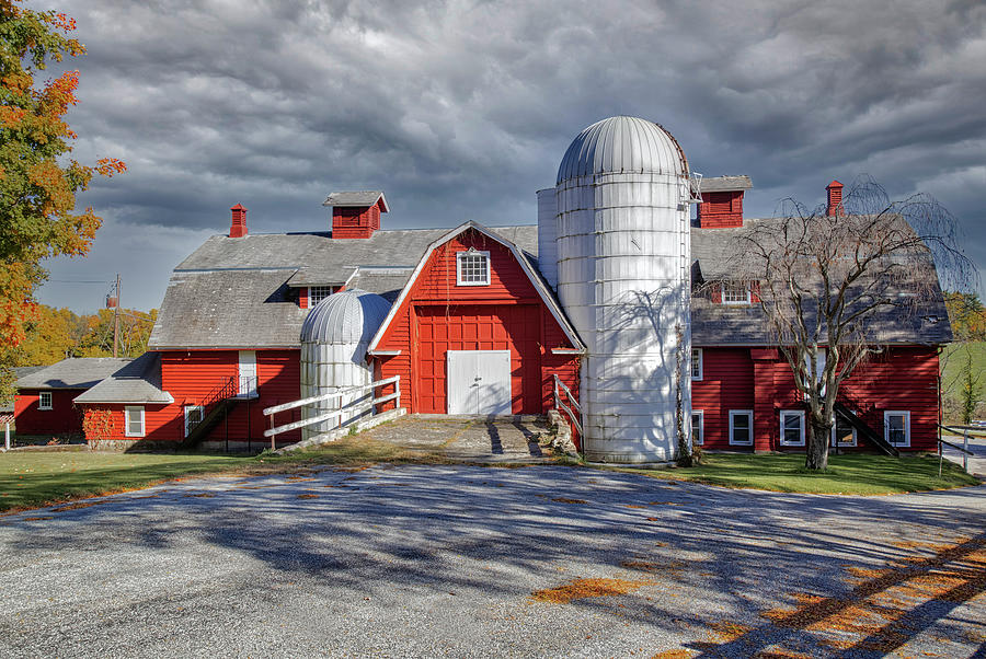 Red Barn and Silo NJ Photograph by Susan Candelario