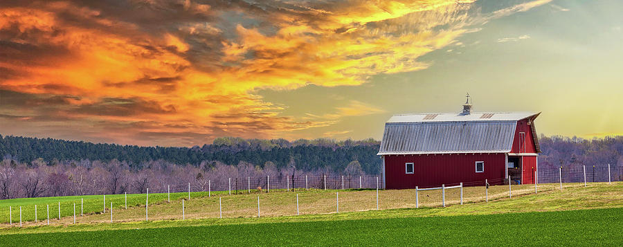 Red Barn at Sunset Photograph by Dan Carmichael