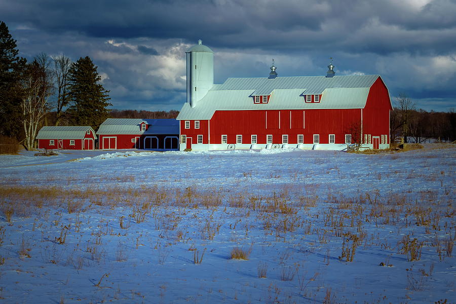 Red Barn Photograph by Chuck De La Rosa