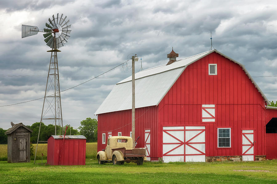 Red Barn - Red Oak II - Route 66 Photograph by Susan Rissi Tregoning