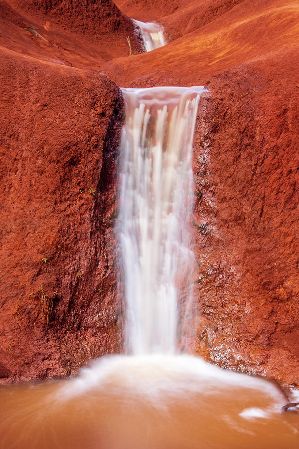 Red Dirt Falls Photograph by Stefan Mazzola