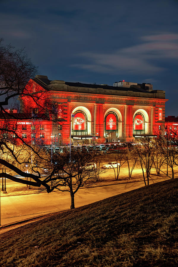 Red Friday For The Kansas City World Champions - Union Station Photograph
