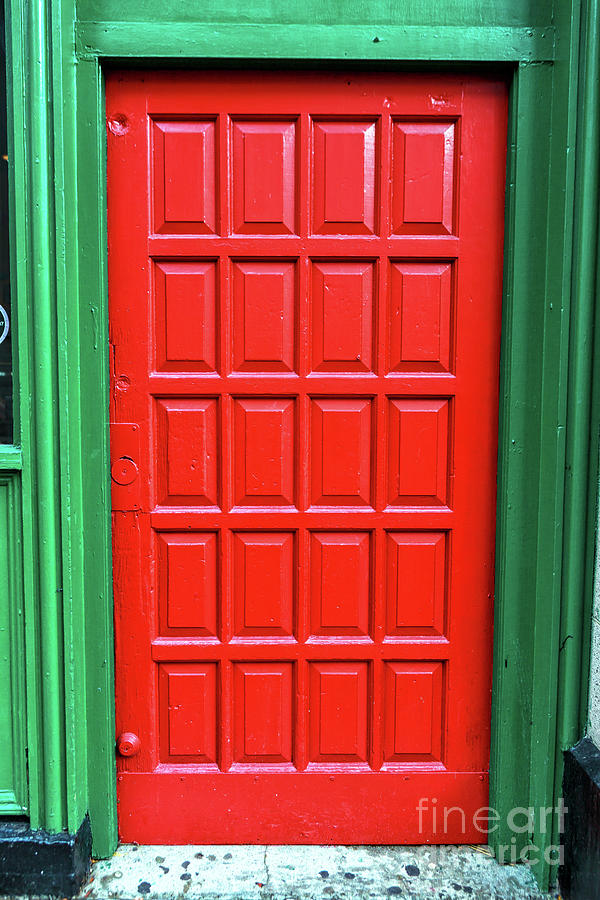 Red Irish Door at the Black Rose in Boston Photograph by John Rizzuto