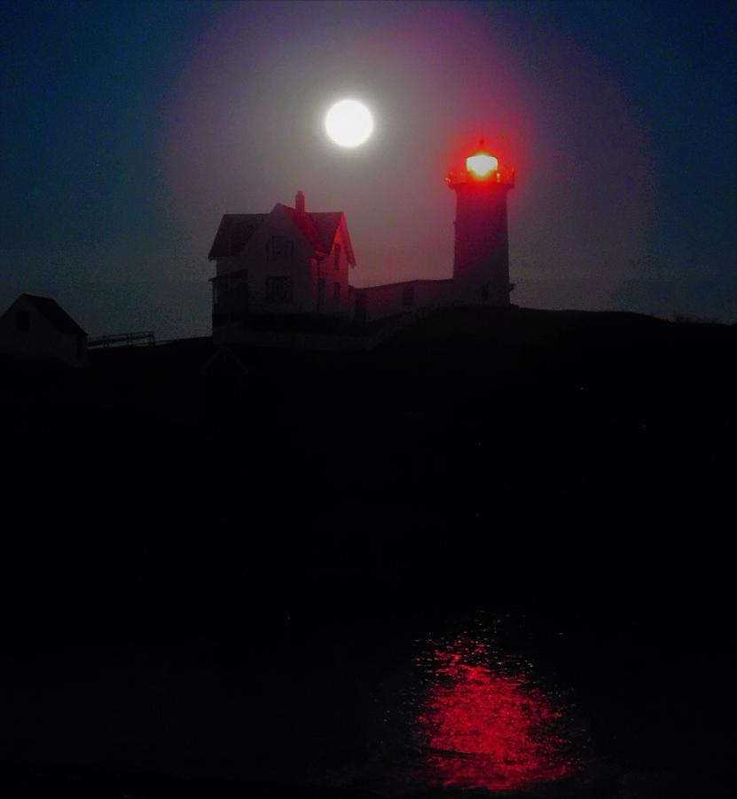 - Red Light - Nubble Lighthouse under a full moon Photograph by THERESA Nye