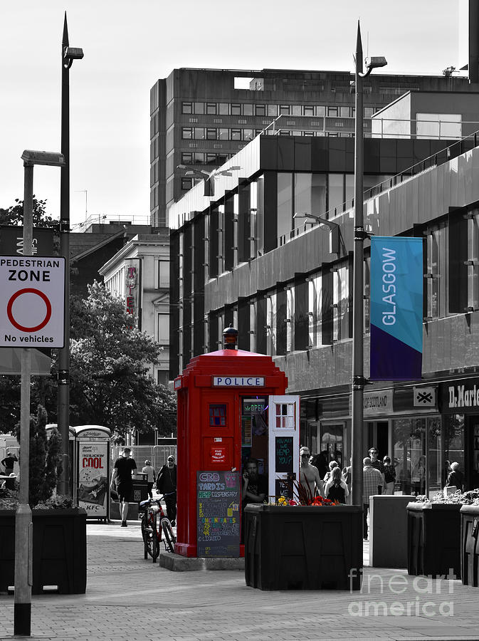 Red Police Box, Glasgow Photograph by Yvonne Johnstone