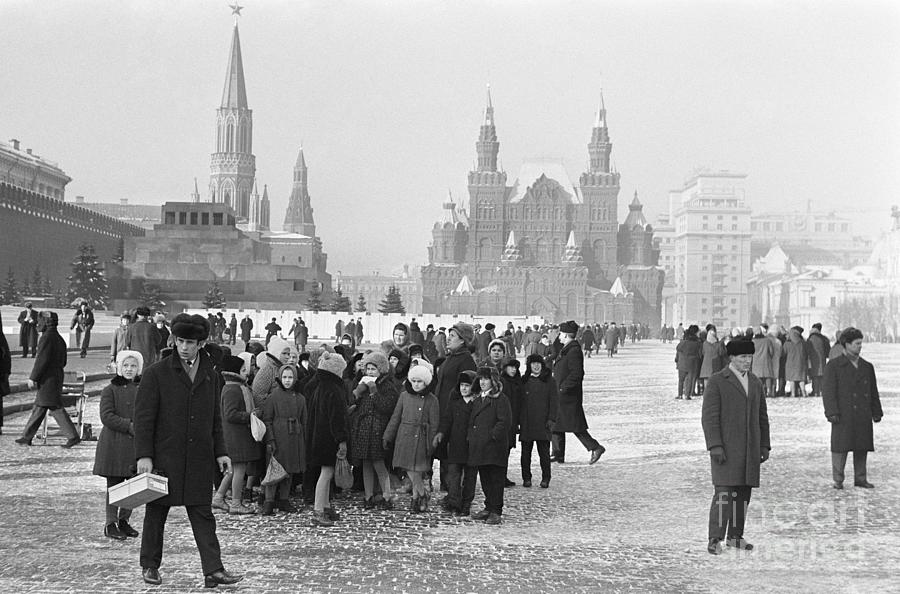 Red Square, 1967 Photograph by Granger