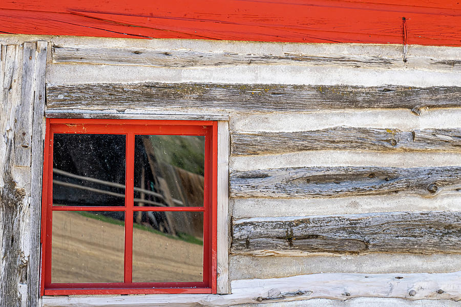 Red Window Photograph by Paul Freidlund