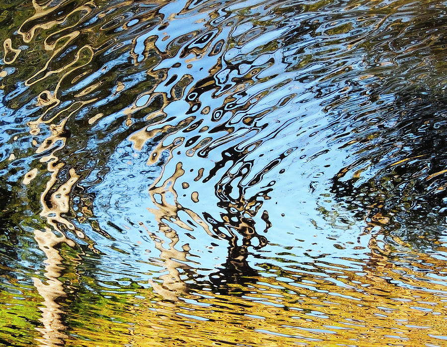Abstract Photograph - Reflets Dans LEau 11 by Panoramic Images
