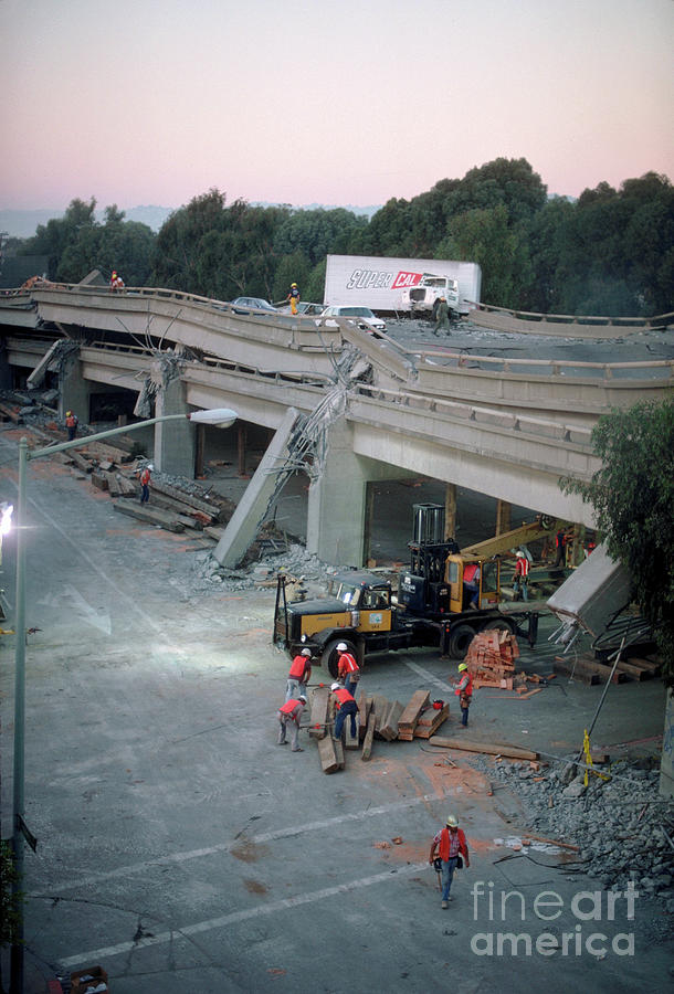 Rescue Crews, Cypress Freeway Collapse, Loma Prieta Earthquake 1989 ...