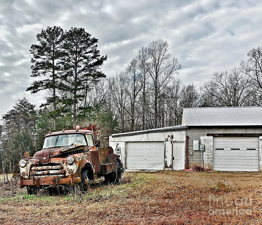 Retired Tow Truck Photograph by Dave Hall - Fine Art America