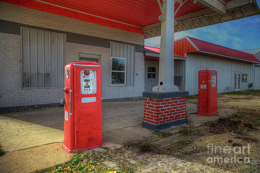 Travel Photograph - Retro Gas Station by Larry Braun Travel Photograph - Retro Gas Station by Larry Braun