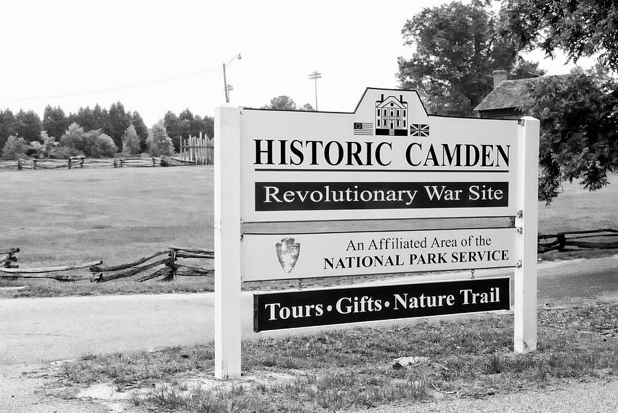 Revolutionary War Park BW Photograph by Bob Pardue