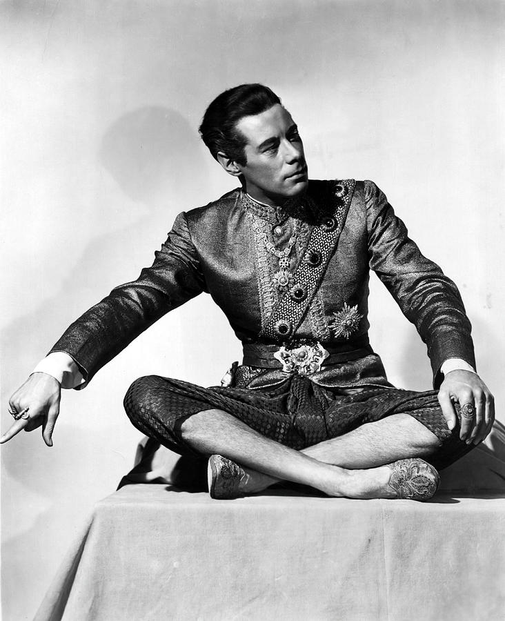 REX HARRISON in ANNA AND THE KING OF SIAM -1946-, directed by JOHN CROMWELL. Photograph by Album