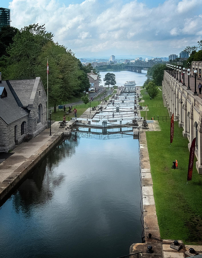 Rideau Canal Photograph by Richard Smith | Fine Art America