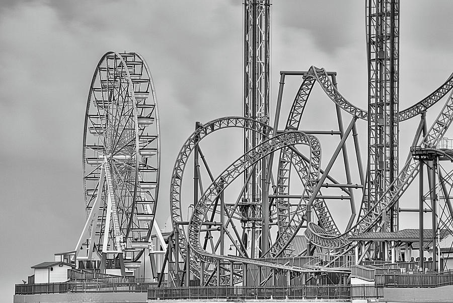 Rides of the Galveston Island Pleasure Pier Photograph by JC Findley ...