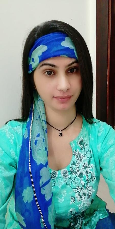 Turbaned Escort Ayshe » Dubai Escorts