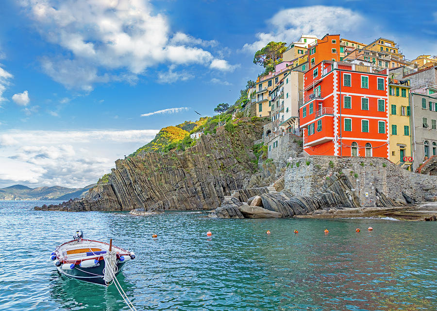 Riomaggiore, Cinque Terre, Italy Photograph by Lowell Monke