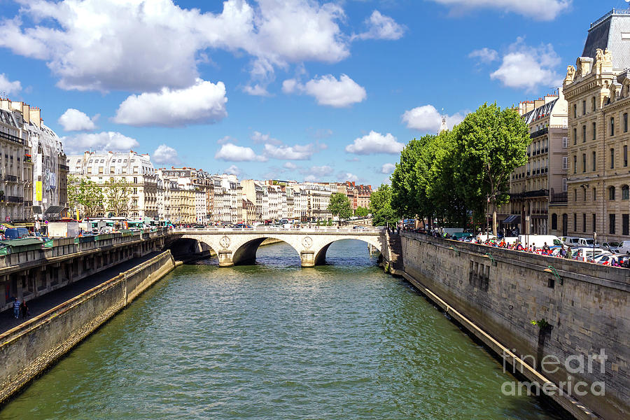 River Seine, Paris, France Photograph by Elaine Teague