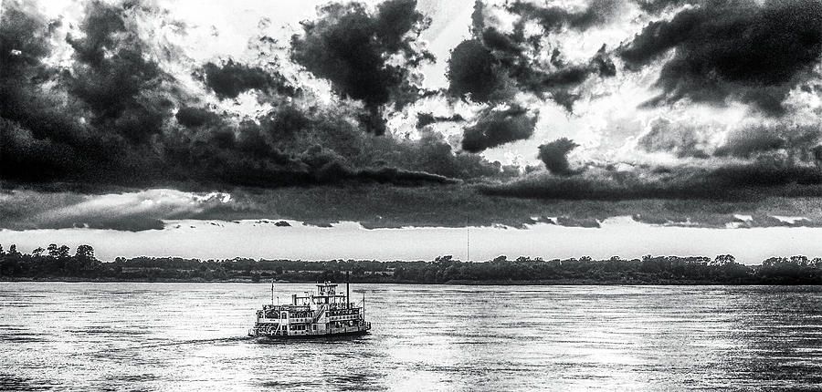 Riverboat on the Mississippi River Photograph by James C Richardson