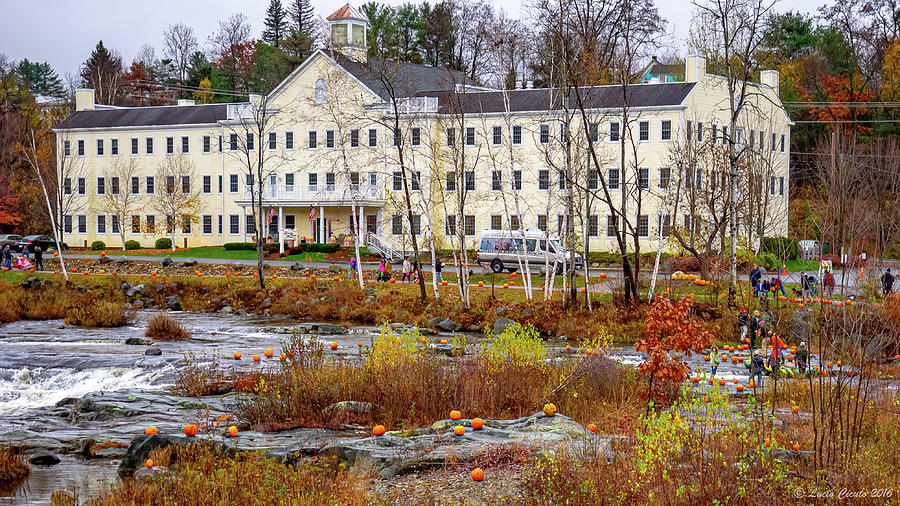 Riverglen House along the Ammonoosuc River In Littleton NH #2 ...