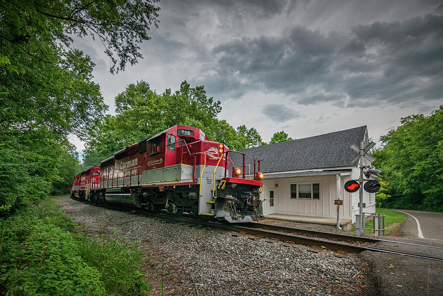 RJ Corman ALCAN train southbound at Midway Ky Photograph by Jim Pearson