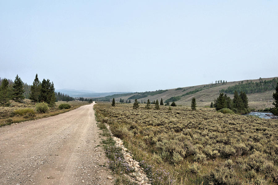 Road Along The Green River To Green River Lakes Wyoming 1 Photograph by ...