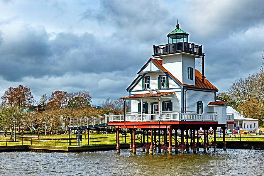Lighthouse Photograph - Roanoke River Lighthouse by Scott Moore