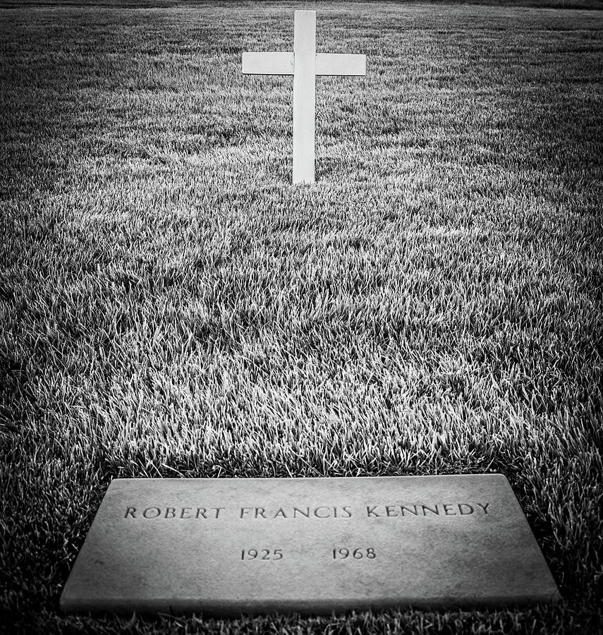 Robert Francis Kennedy Gravesite Photograph by Scott McGuire