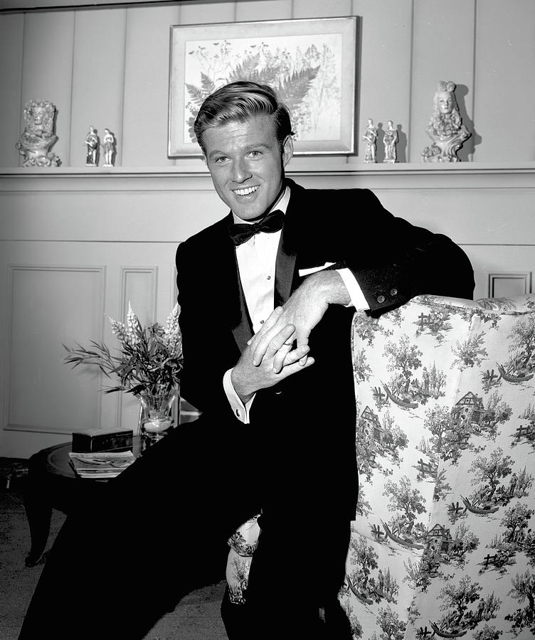 Robert Redford Photograph - ROBERT REDFORD in THE ALFRED HITCHCOCK HOUR -1962-. by Album