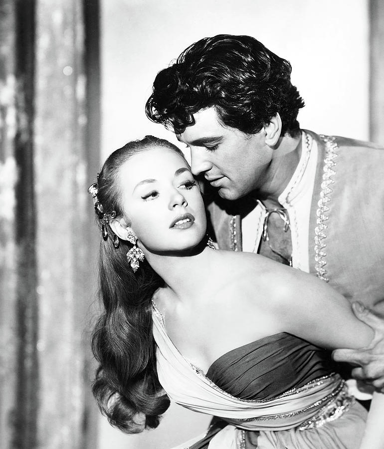 ROCK HUDSON and PIPER LAURIE in THE GOLDEN BLADE -1953-, directed by NATHAN JURAN. Photograph by Album