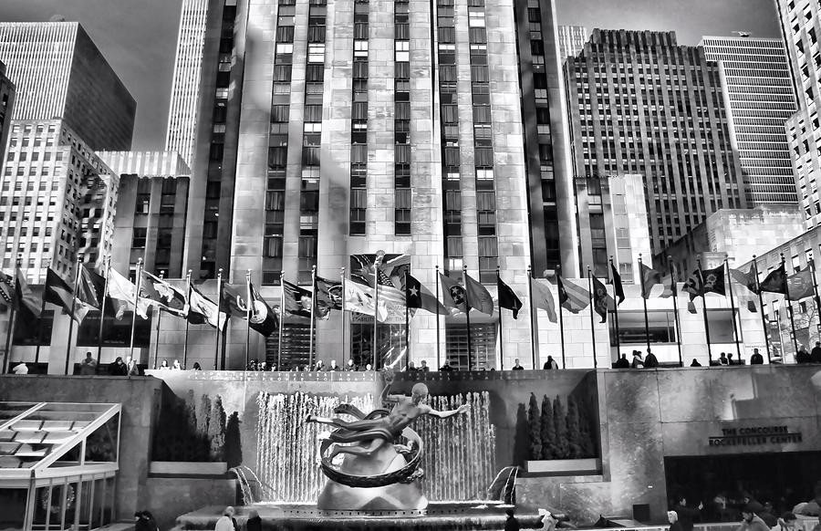 The Rock Photograph - Rockefeller Center Black And White by Dan Sproul