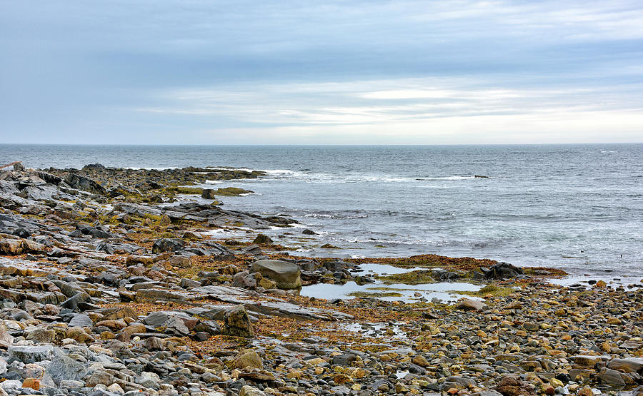 Rocky Rye beach - New Hampshire Photograph by Brendan Reals - Fine Art ...