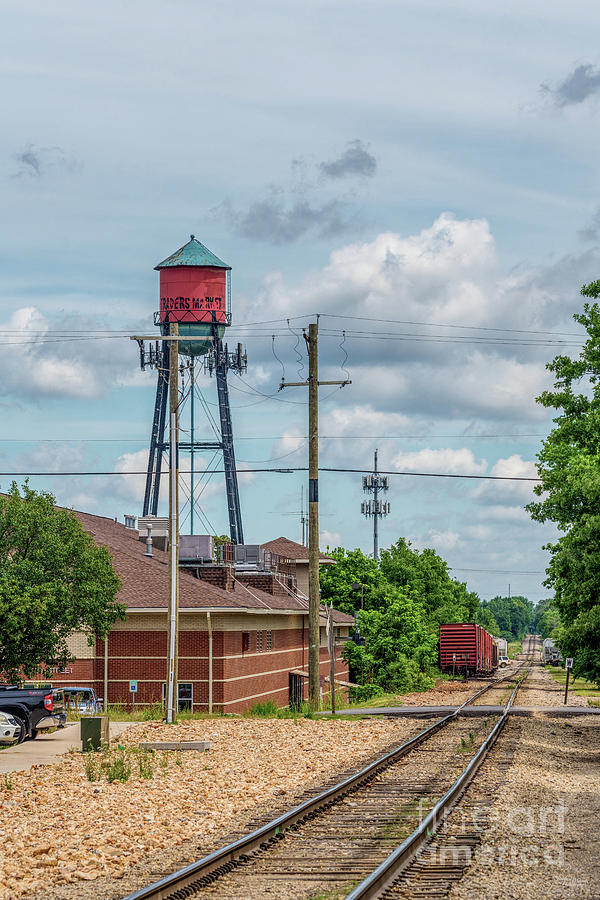 Rogers Arkansas Red Water Tower Photograph by Jennifer White